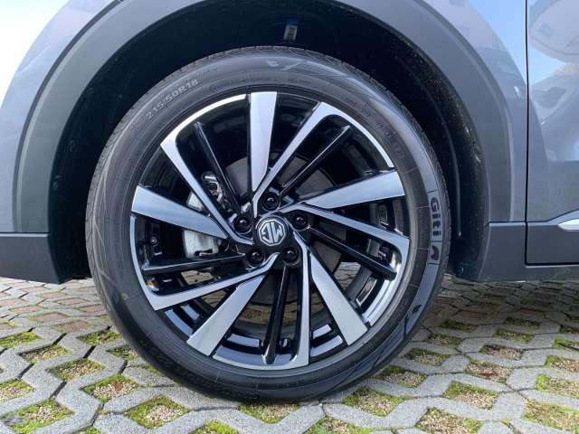 Fahrzeugbild eines MG ZS