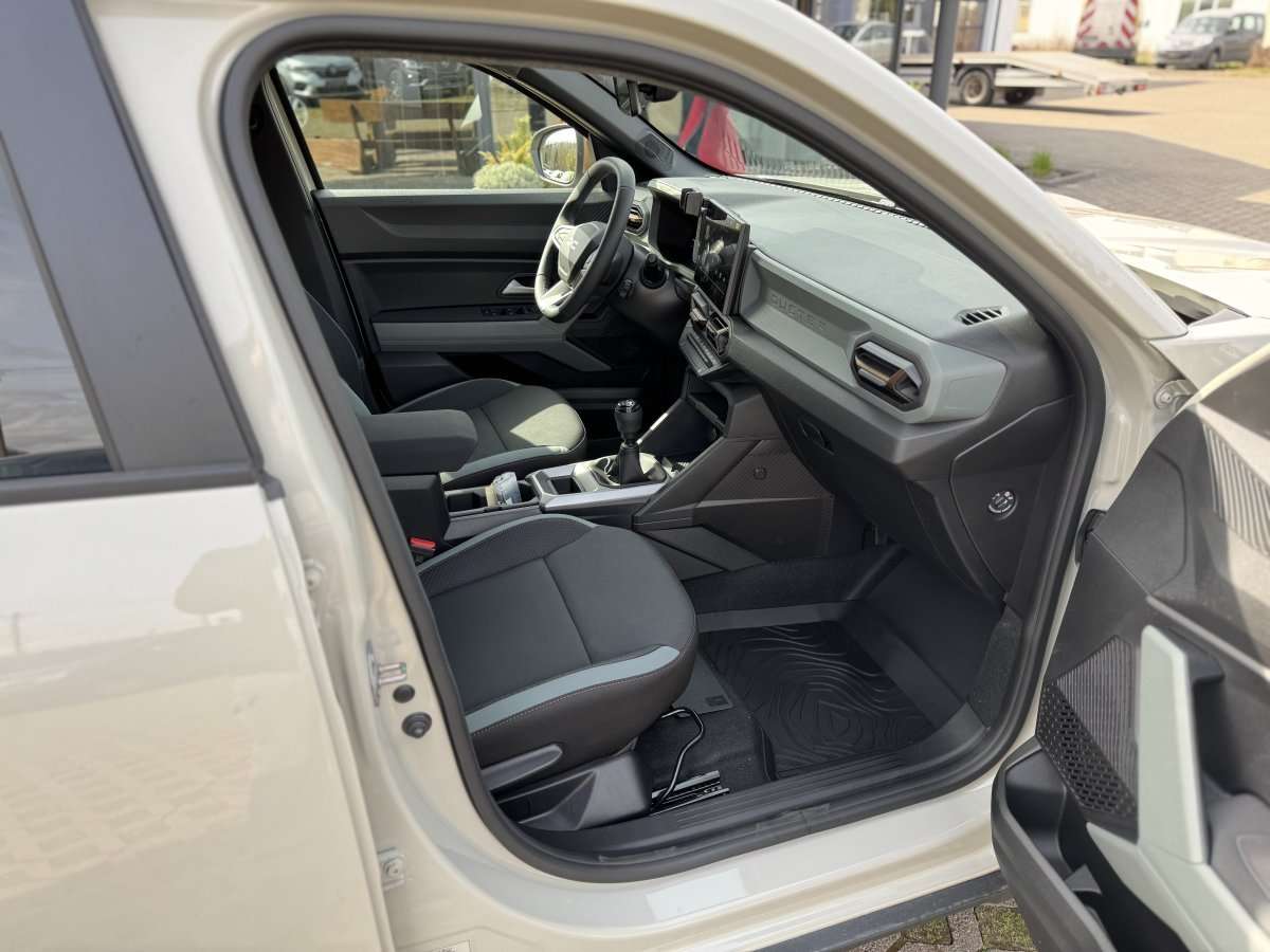Fahrzeugbild eines Dacia Duster