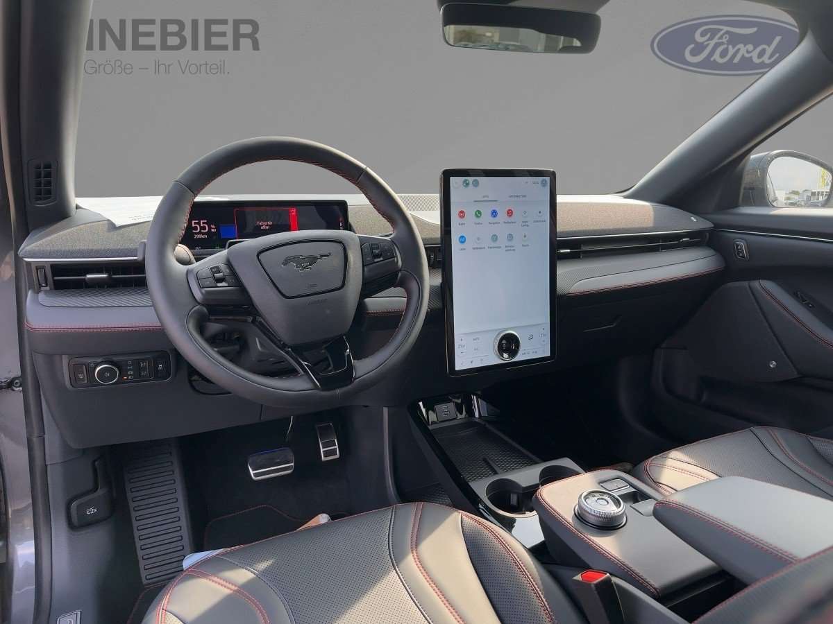 Fahrzeugbild eines Ford Mustang Mach-E