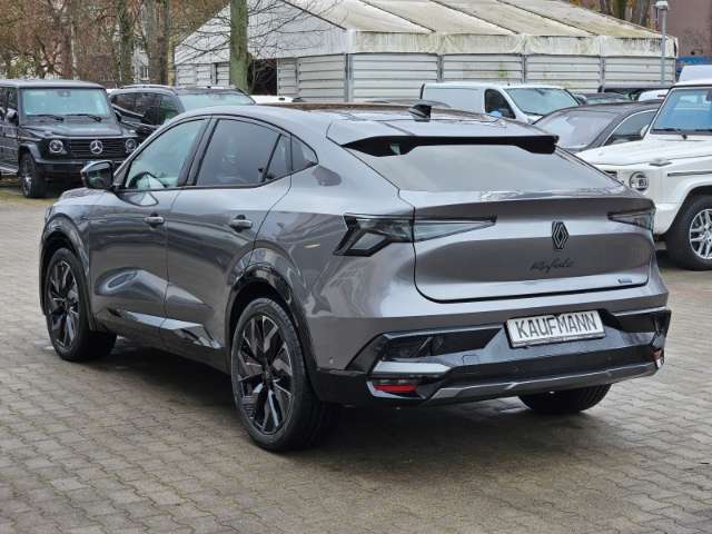 Fahrzeugbild eines Renault Rafale