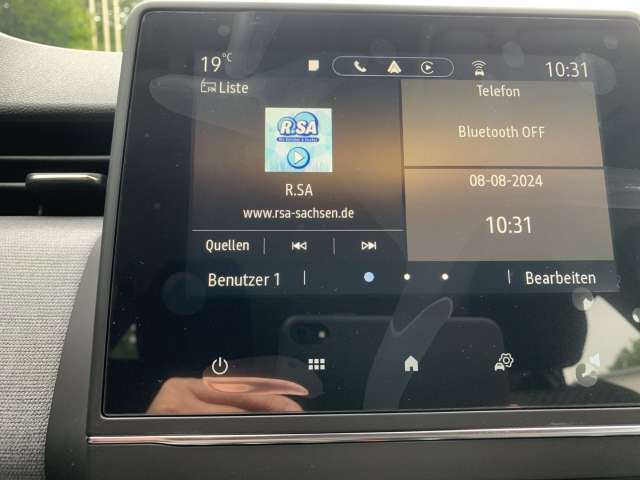 Fahrzeugbild eines Renault Clio