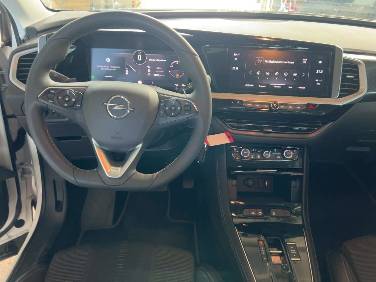 Fahrzeugbild eines Opel Grandland X