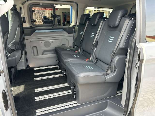 Fahrzeugbild eines Ford Tourneo Custom