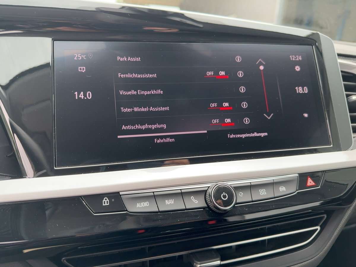 Fahrzeugbild eines Opel Grandland X