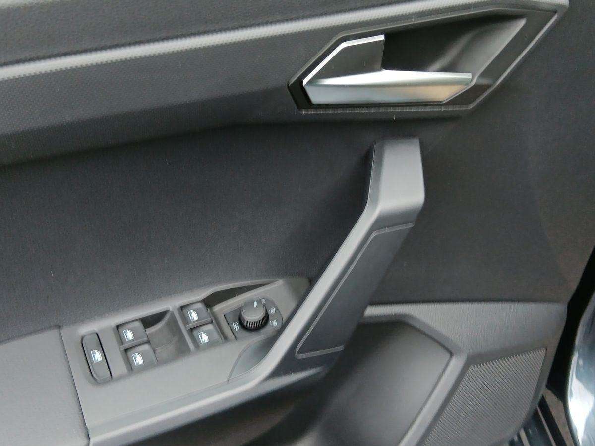 Fahrzeugbild eines SEAT Ibiza