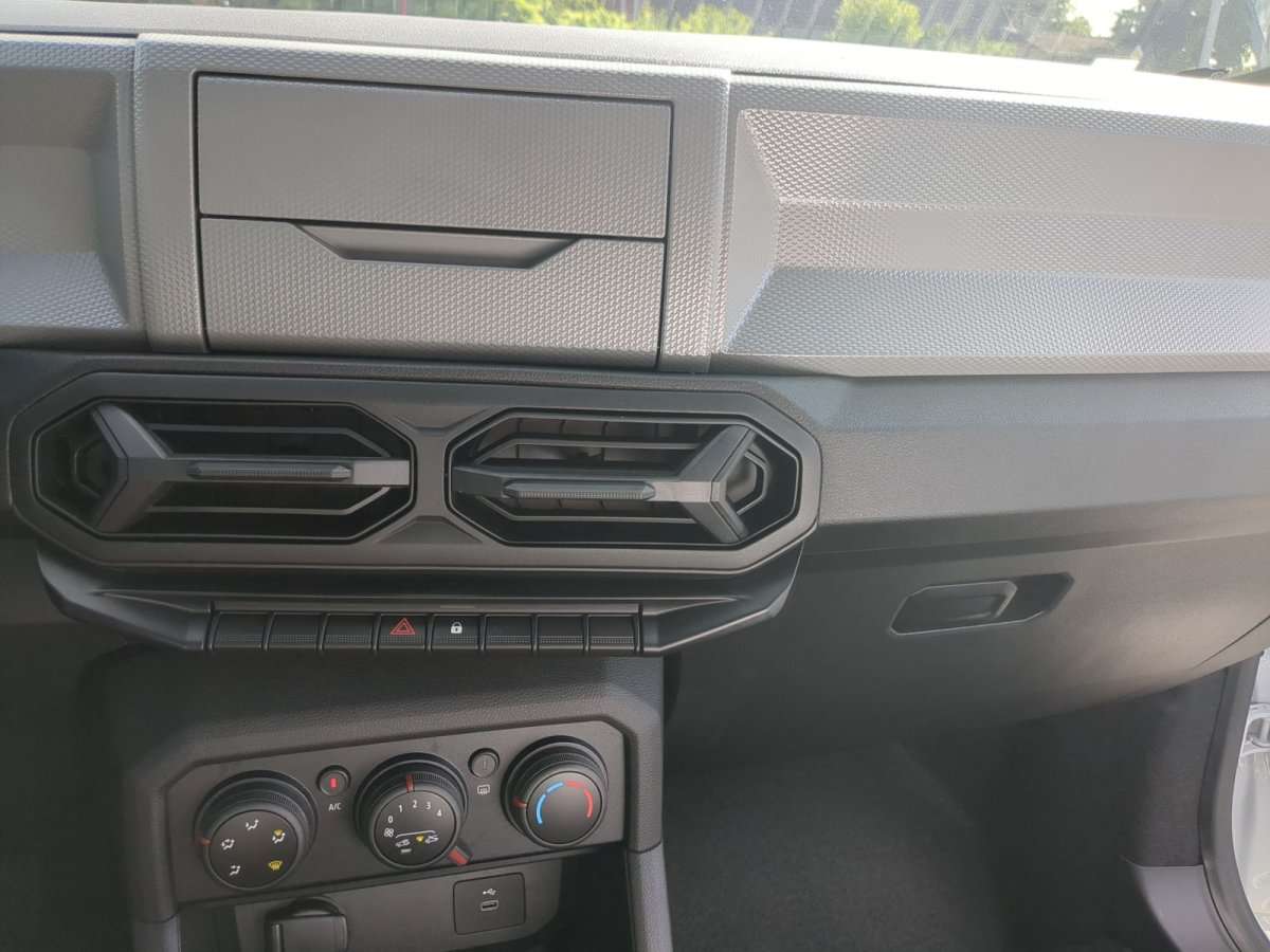 Fahrzeugbild eines Dacia Duster