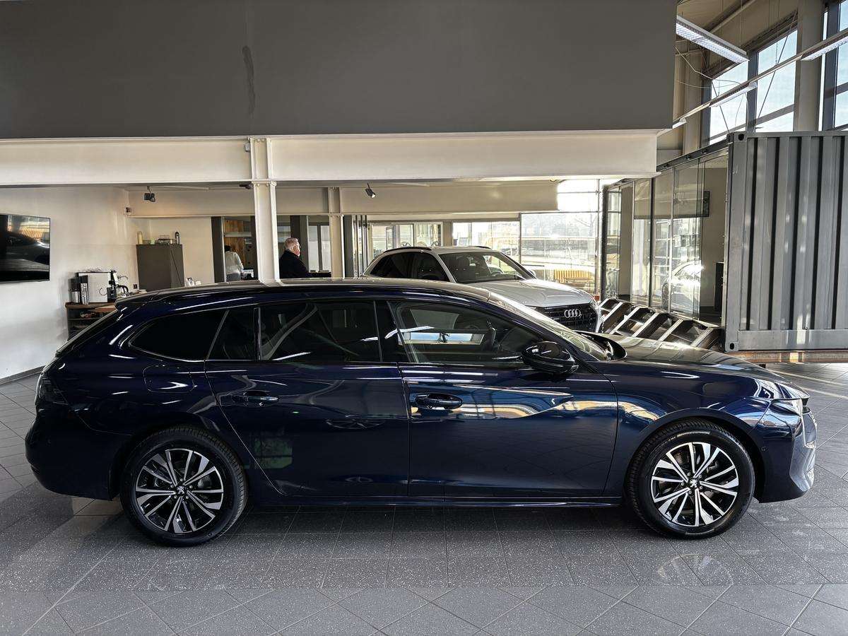 Fahrzeugbild eines Peugeot 508