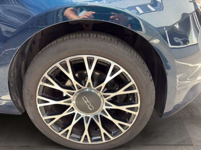 Fahrzeugbild eines Fiat 500