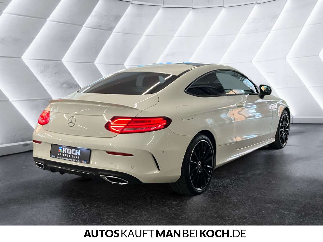 Fahrzeugbild eines Mercedes-Benz C-Klasse