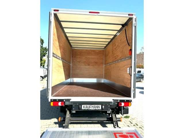 Fahrzeugbild eines Renault Master