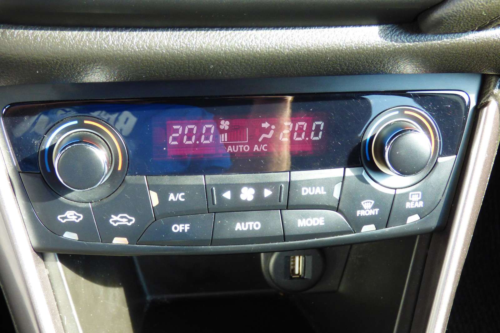 Fahrzeugbild eines Suzuki S-Cross