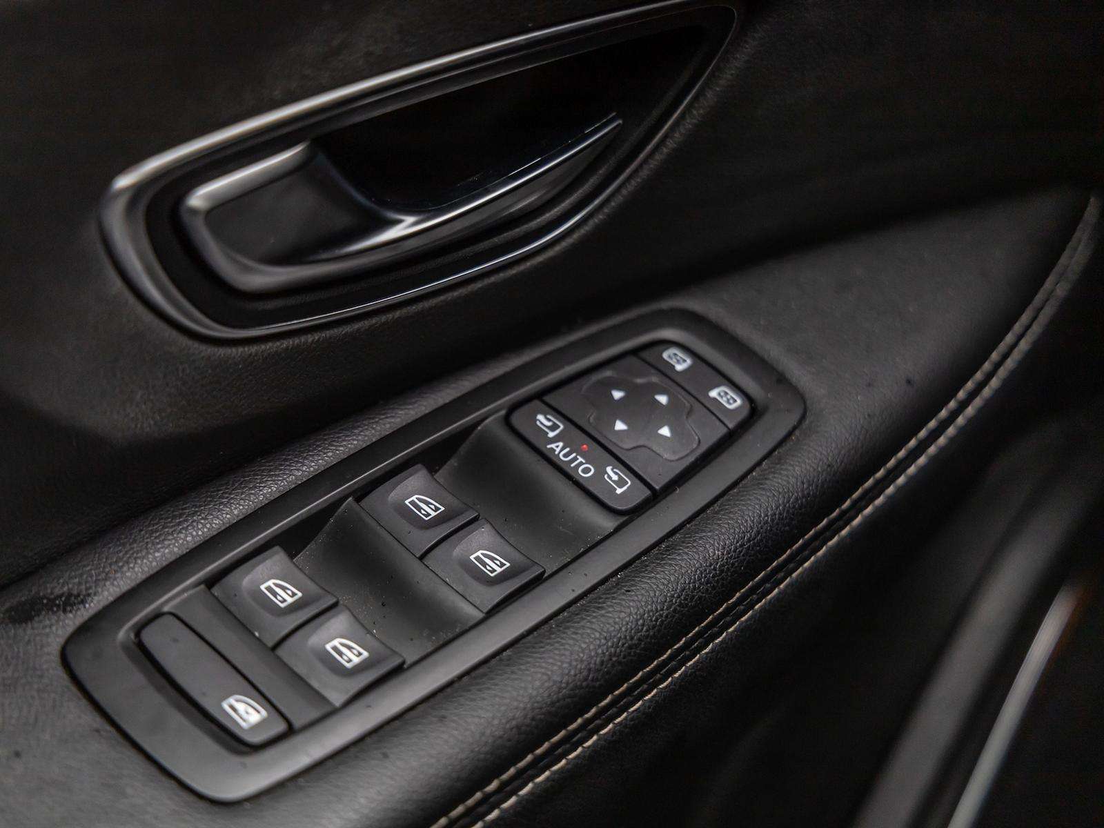 Fahrzeugbild eines Renault Scénic