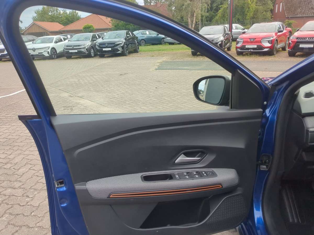 Fahrzeugbild eines Dacia Sandero