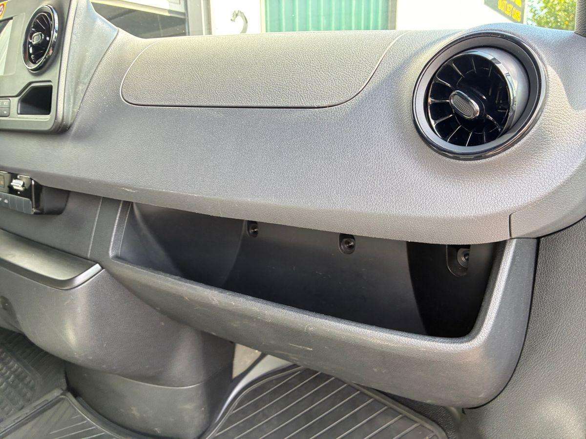 Fahrzeugbild eines Mercedes-Benz Sprinter