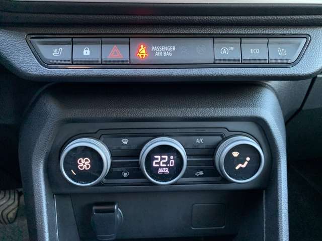 Fahrzeugbild eines Dacia Jogger