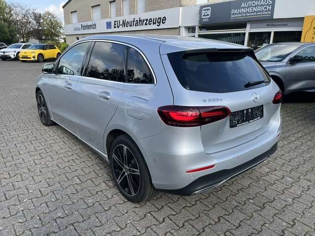 Fahrzeugbild eines Mercedes-Benz B-Klasse