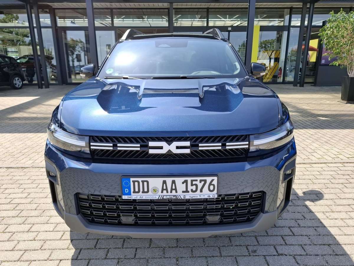 Fahrzeugbild eines Dacia Bigster