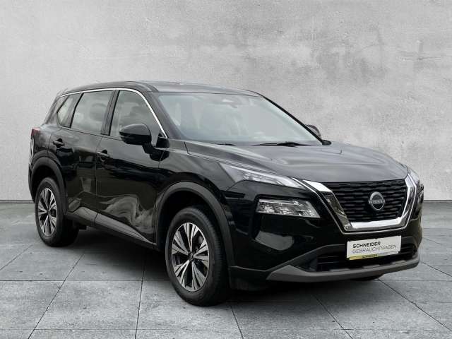 Fahrzeugbild eines Nissan X-TRAIL