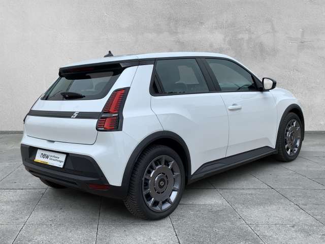 Fahrzeugbild eines Renault 5 E-TECH