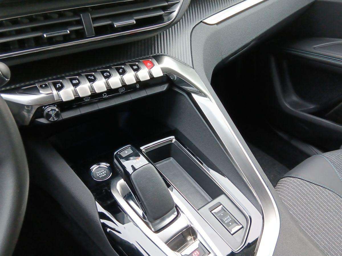 Fahrzeugbild eines Peugeot 3008