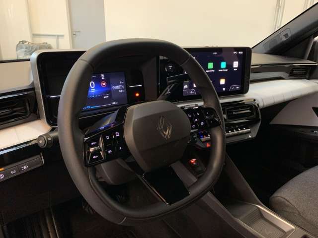 Fahrzeugbild eines Renault 4 E-TECH