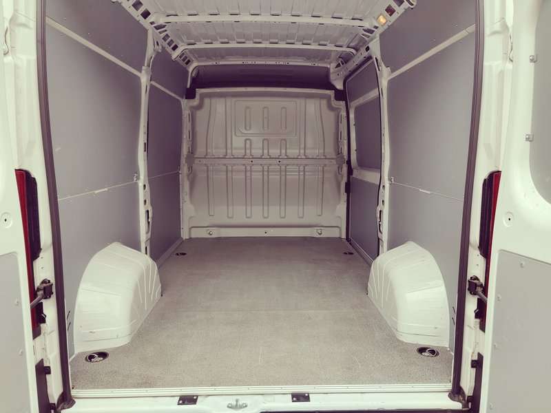 Fahrzeugbild eines Opel Movano