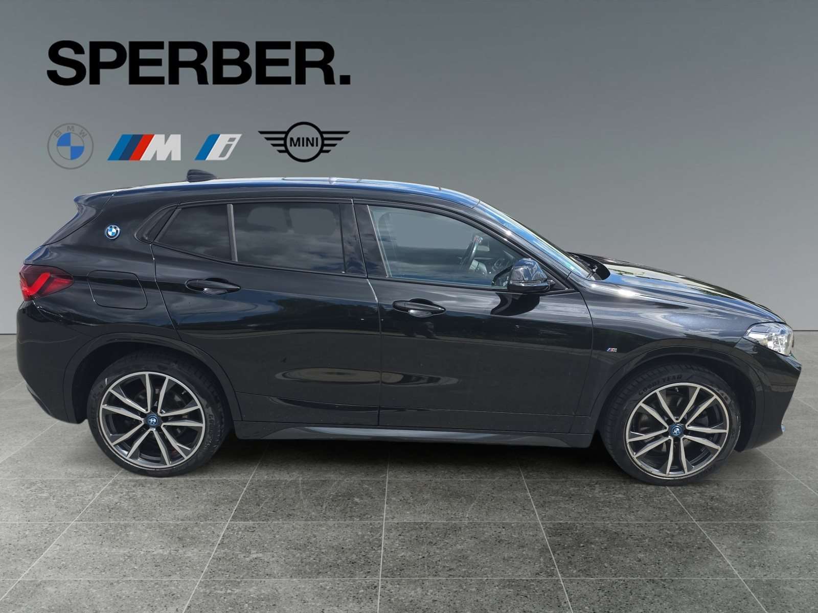 Fahrzeugbild eines BMW X2