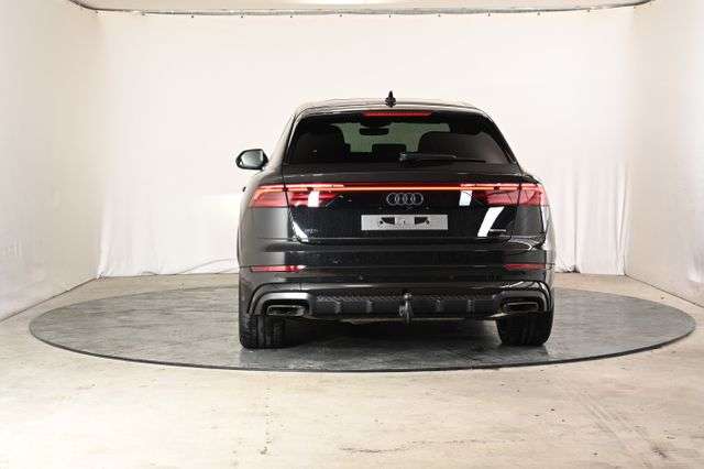 Fahrzeugbild eines Audi Q8