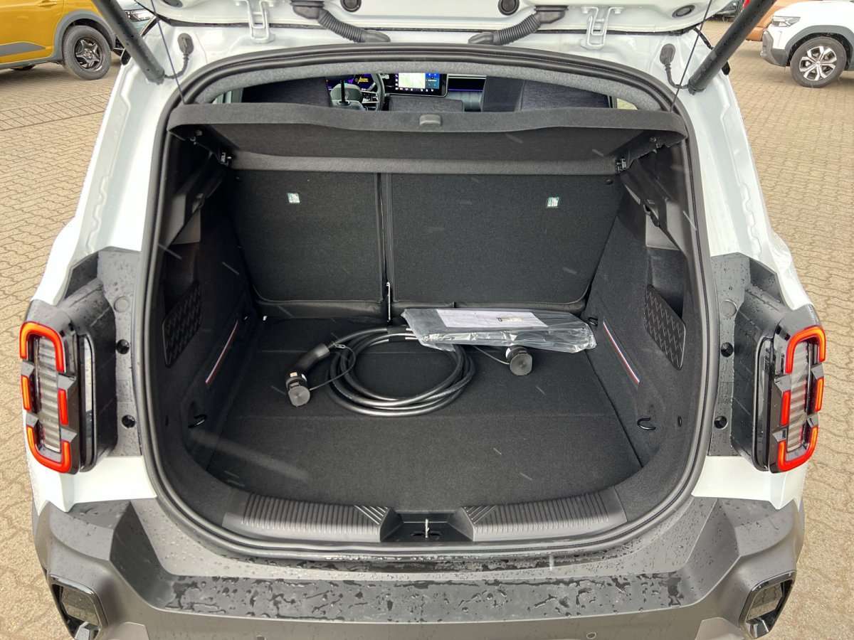 Fahrzeugbild eines Renault 4 E-TECH