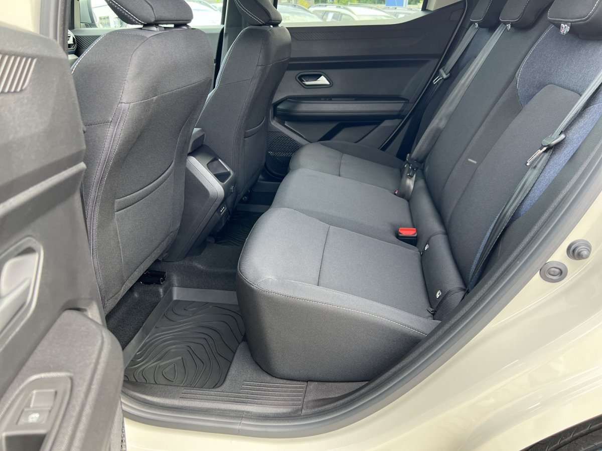 Fahrzeugbild eines Dacia Duster