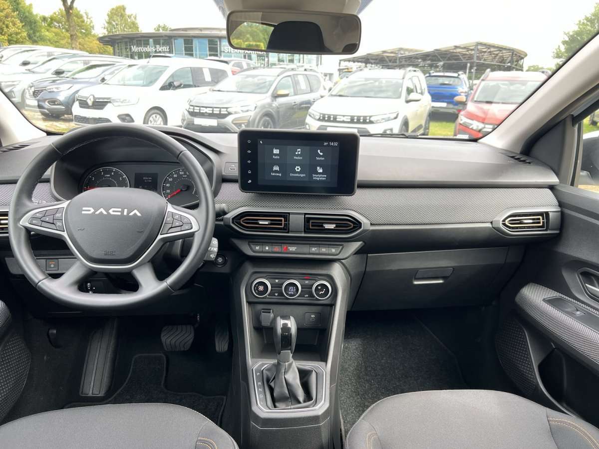 Fahrzeugbild eines Dacia Sandero