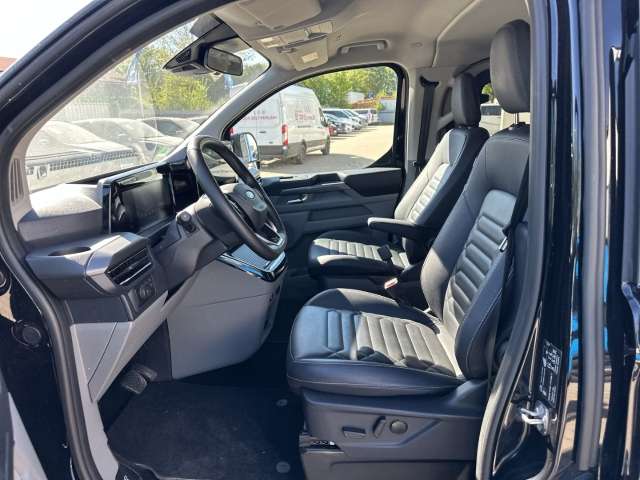Fahrzeugbild eines Ford Tourneo Custom