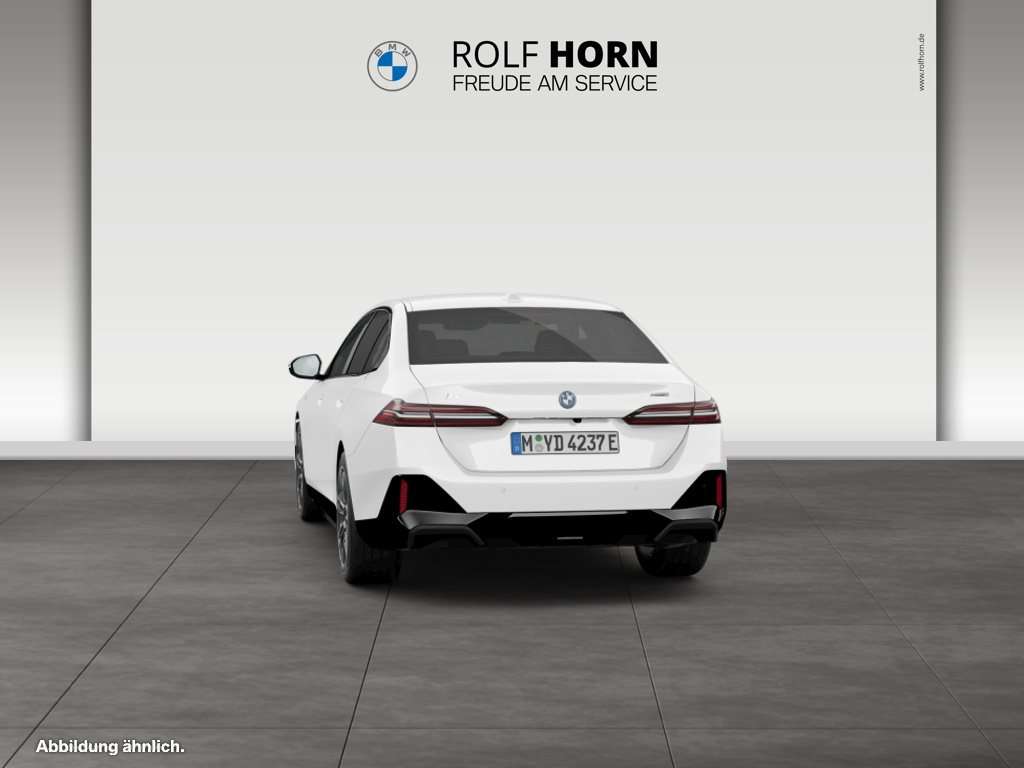 Fahrzeugbild eines BMW i5