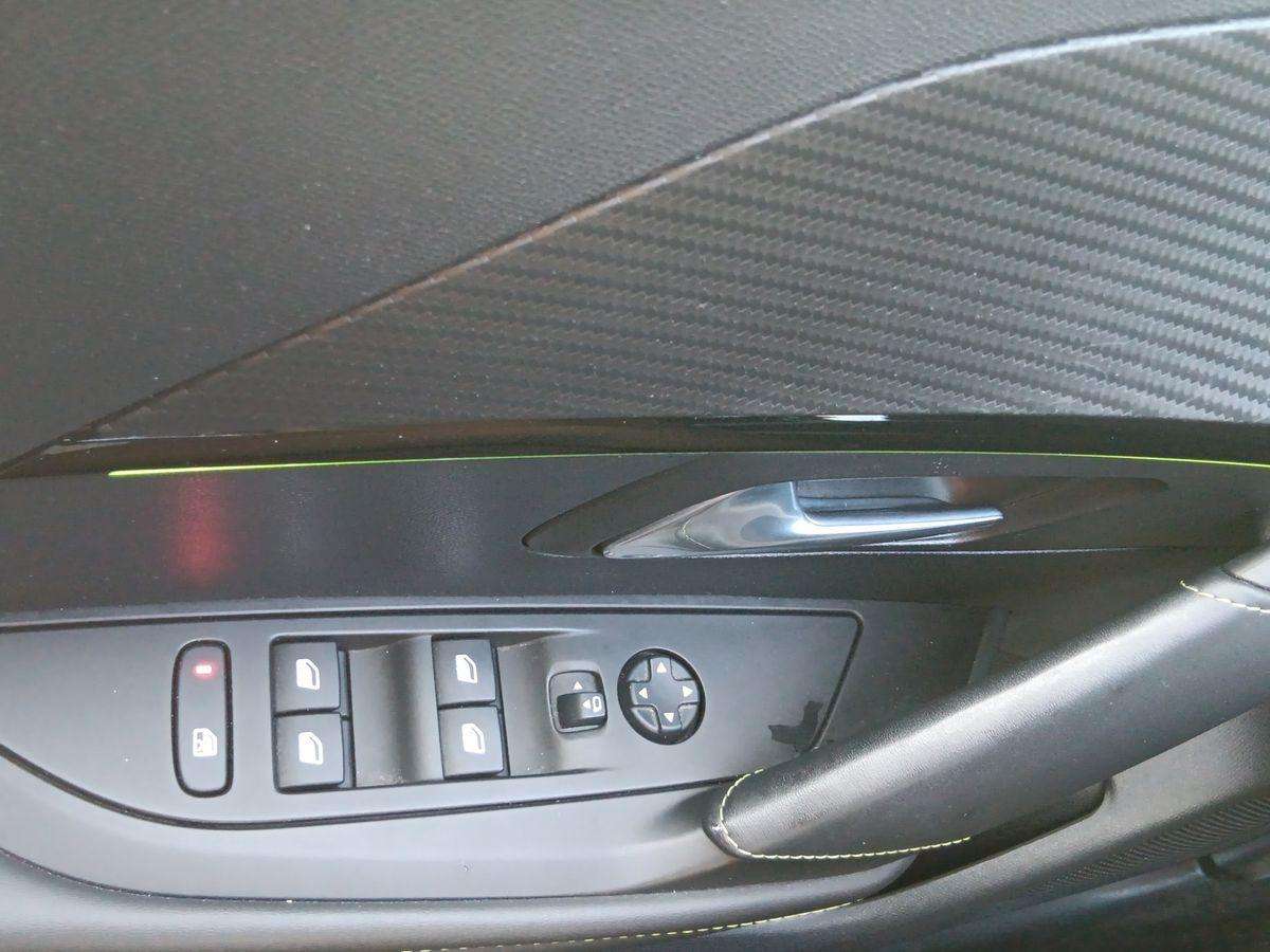 Fahrzeugbild eines Peugeot e-208