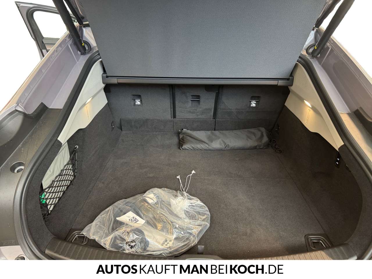 Fahrzeugbild eines Volvo ES90