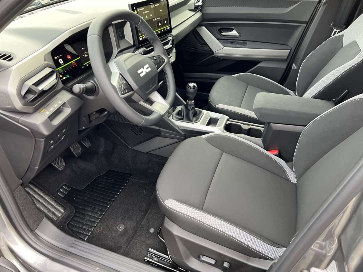 Fahrzeugbild eines Dacia Bigster