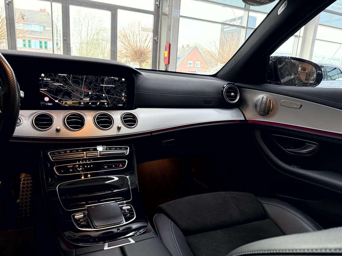 Fahrzeugbild eines Mercedes-Benz E-Klasse