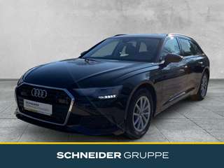 Schräge Frontansicht auf einen Audi A6 , freigestellt