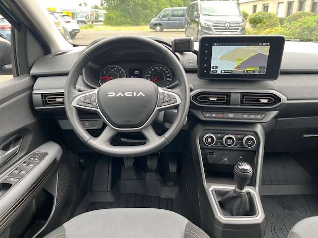 Fahrzeugbild eines Dacia Jogger