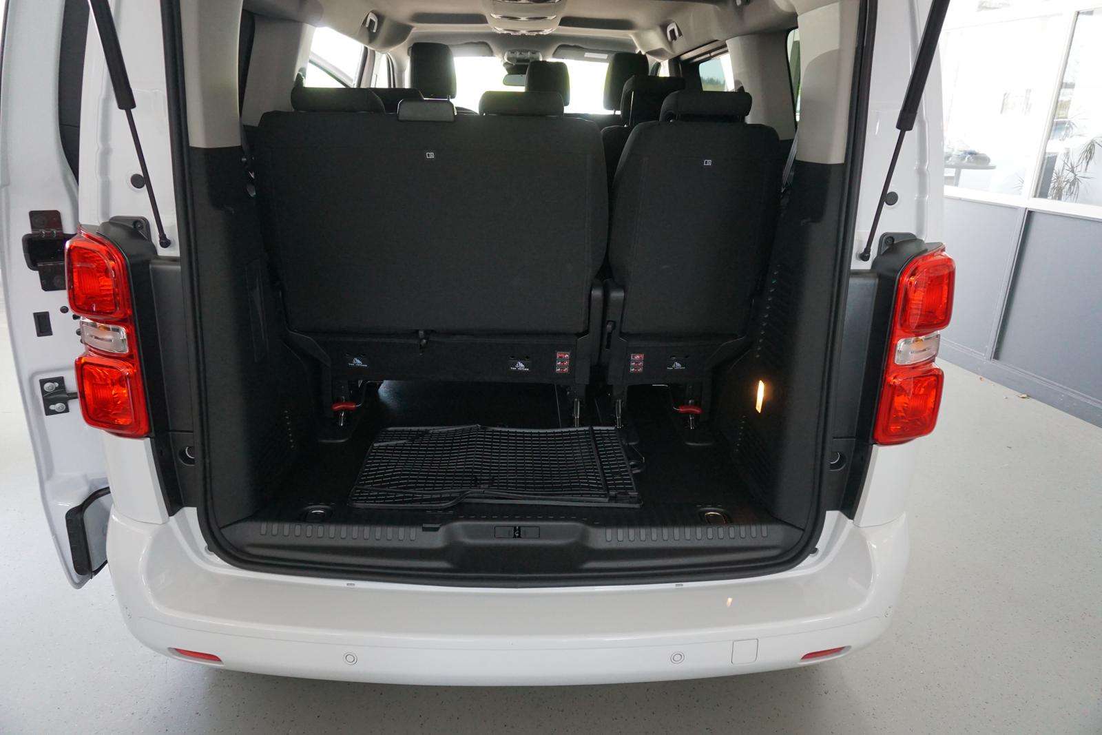 Fahrzeugbild eines Opel Zafira Life