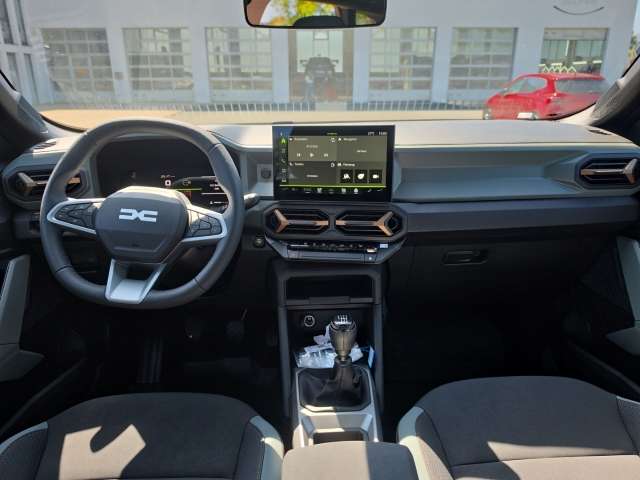 Fahrzeugbild eines Dacia Bigster