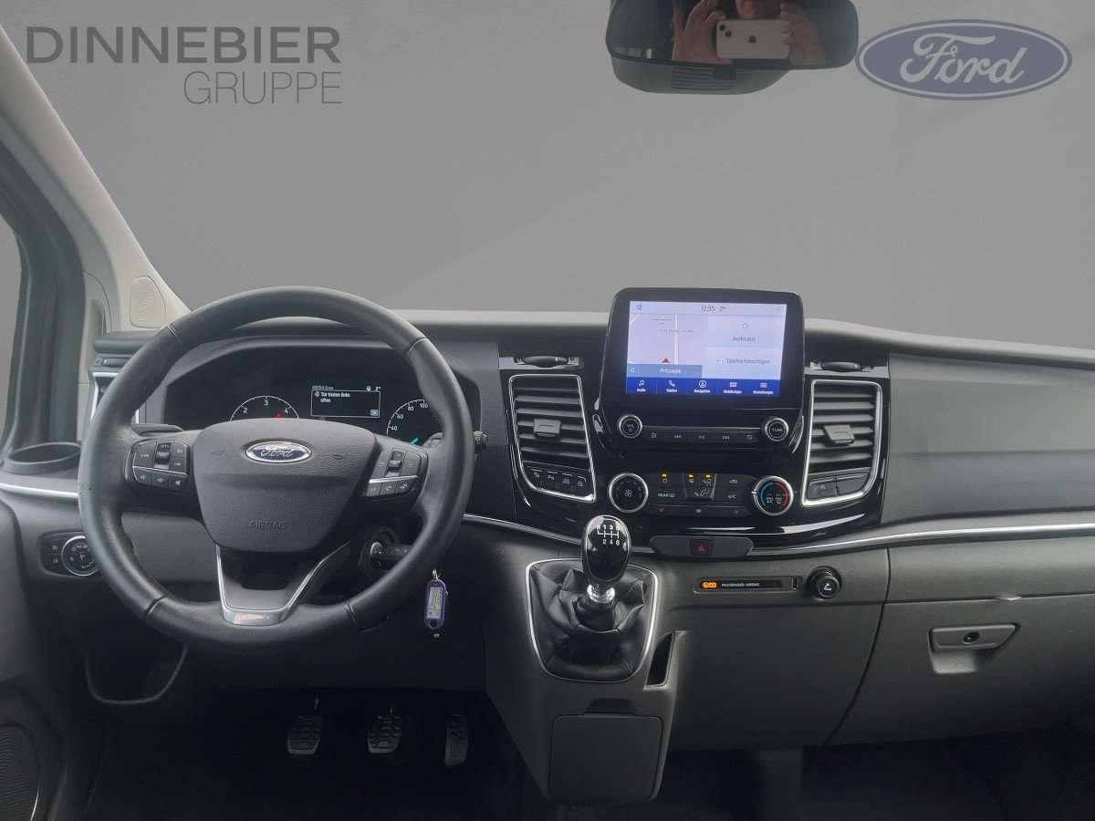 Fahrzeugbild eines Ford Tourneo Custom