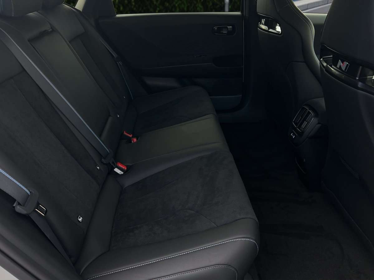 Fahrzeugbild eines Hyundai IONIQ 6
