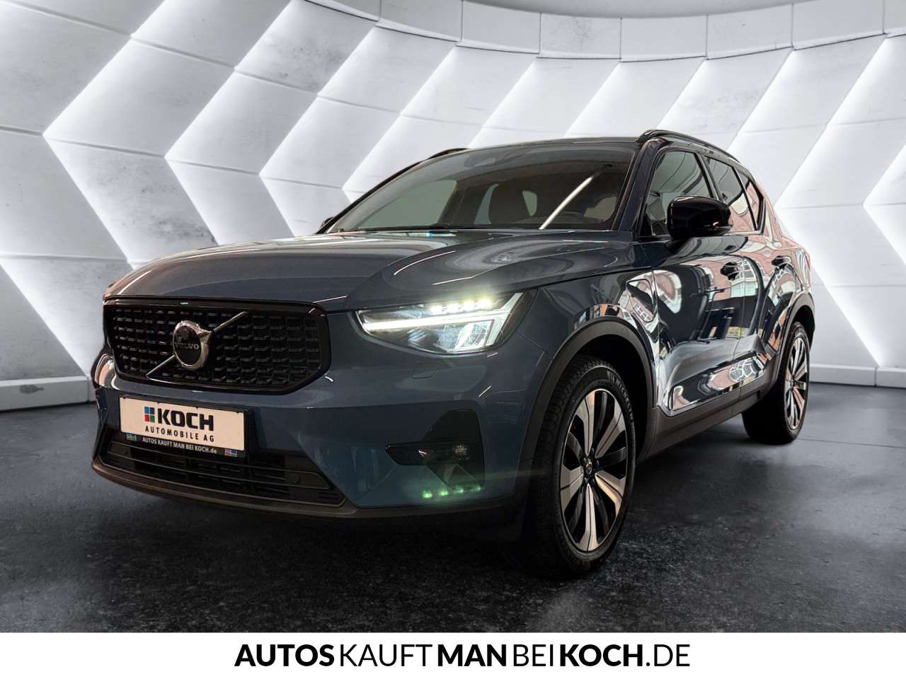 Fahrzeugbild eines Volvo XC40