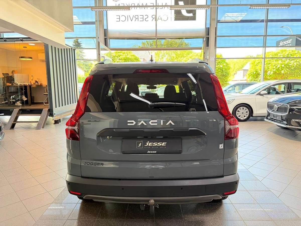 Fahrzeugbild eines Dacia Jogger