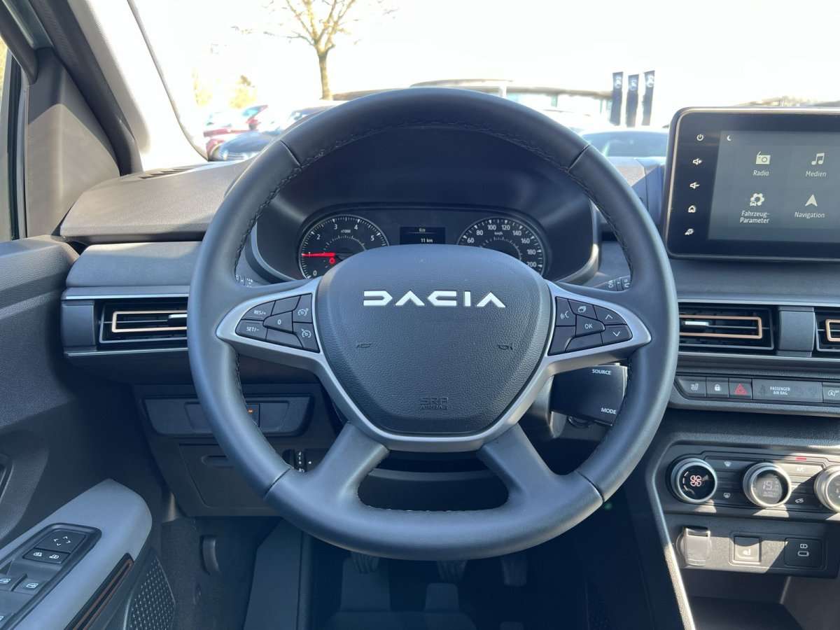 Fahrzeugbild eines Dacia Sandero
