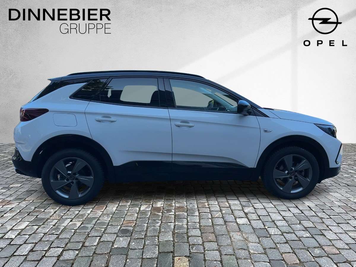Fahrzeugbild eines Opel Grandland X