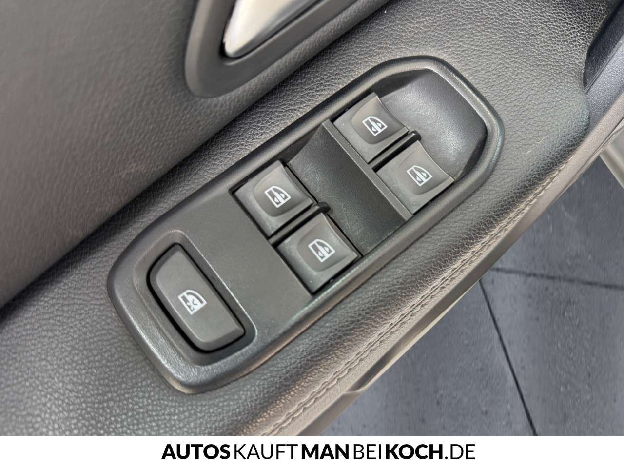 Fahrzeugbild eines Dacia Duster