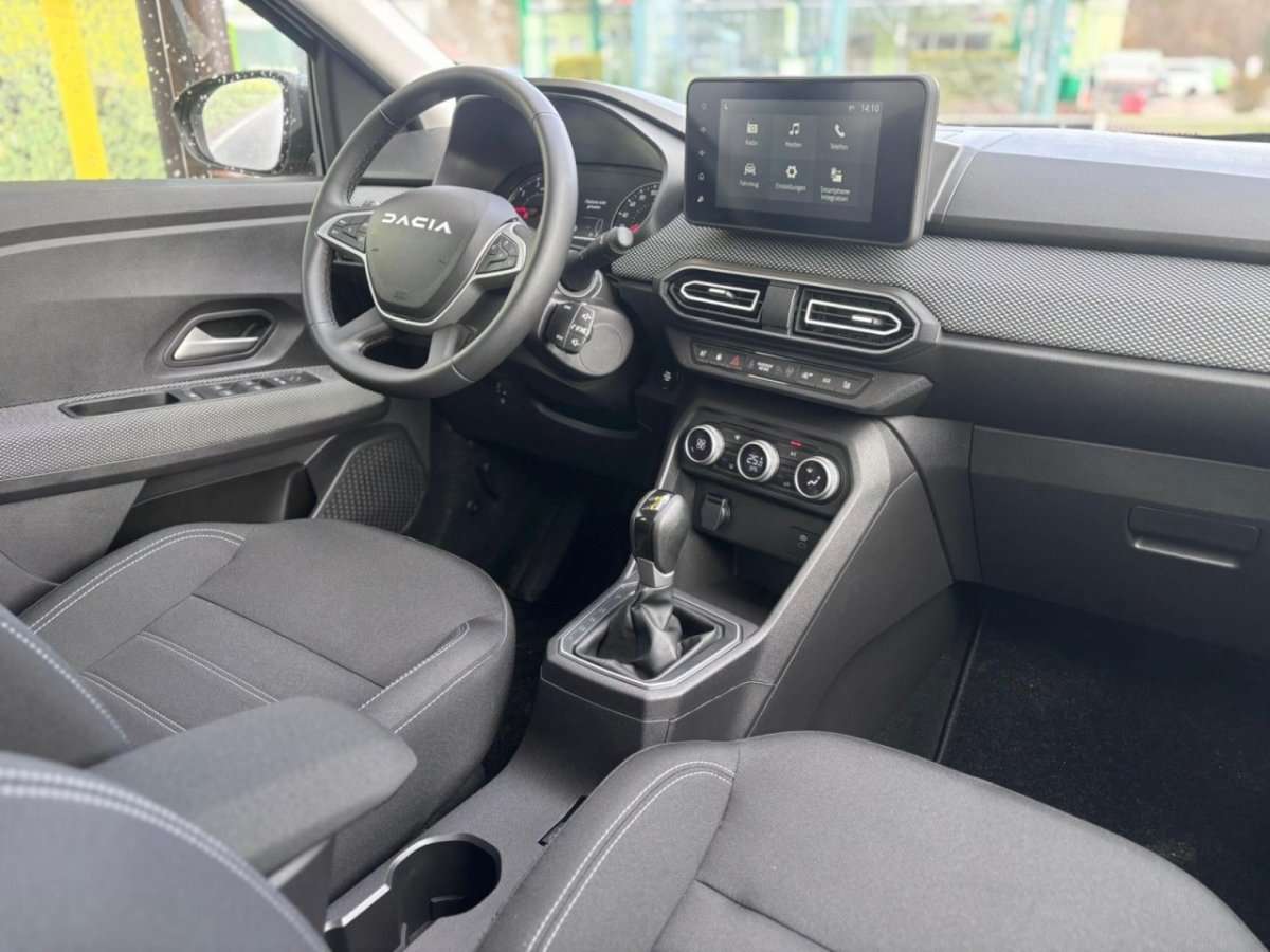 Fahrzeugbild eines Dacia Sandero