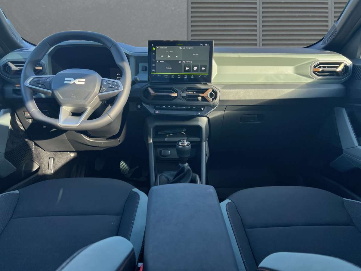 Fahrzeugbild eines Dacia Bigster